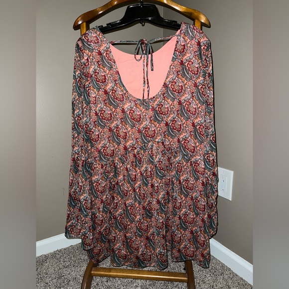 Women’s Buddy Love Dress. Size Large. - Picture 5 of 6